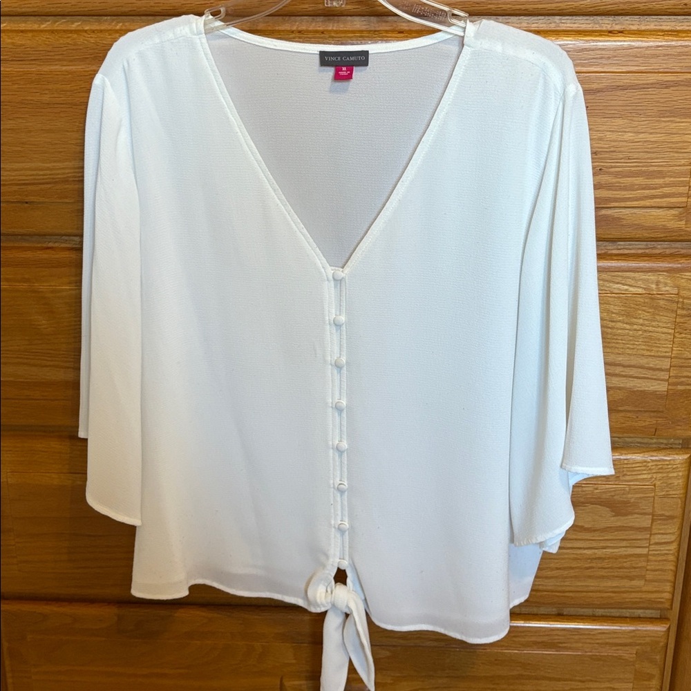 Vince Camuto V-neck button down tie-front hem Cream Blouse Size XL